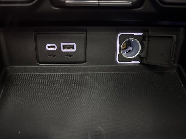 Used 2021 Chevrolet Tahoe Z71 image 20