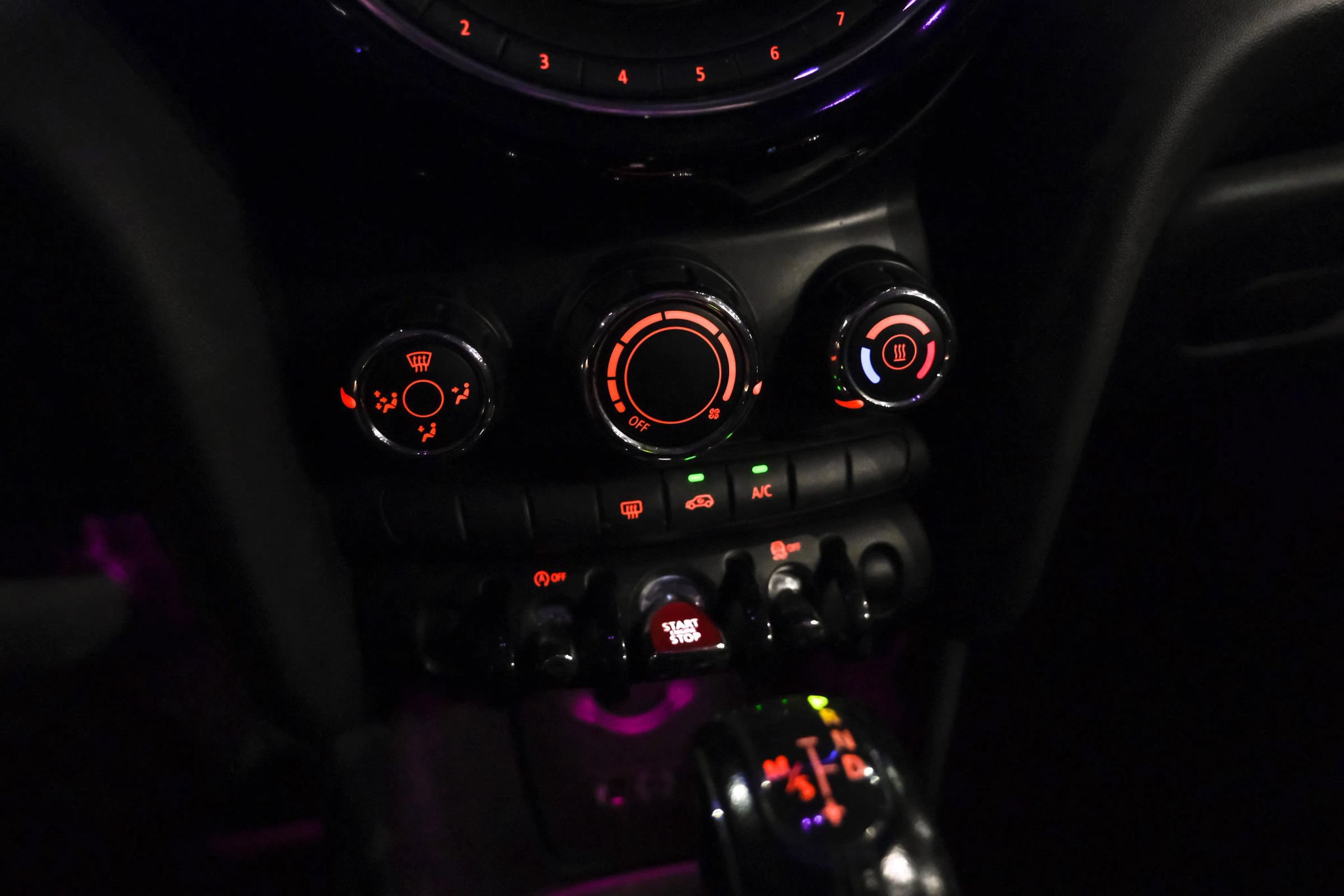 Used 2014 MINI Cooper 2-Door Hardtop FWD image 21
