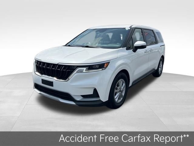 Certified 2024 Kia Carnival LX image 4