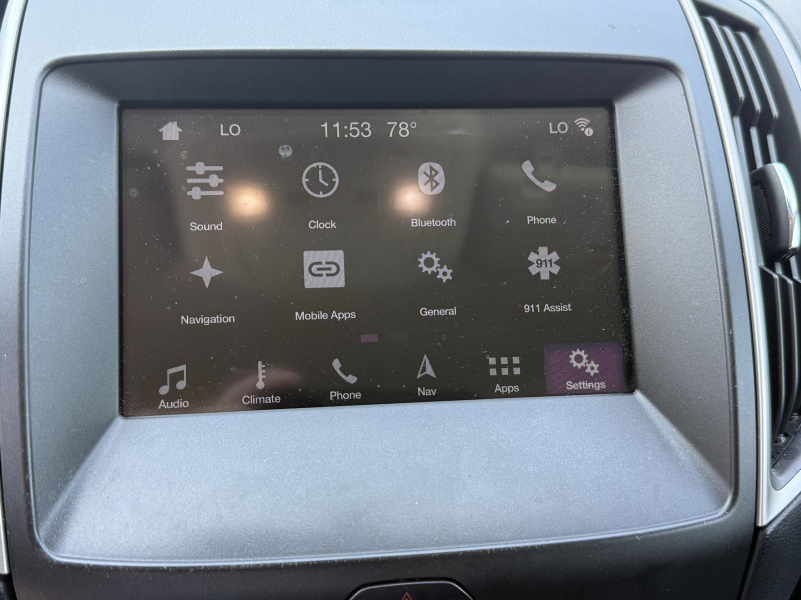 Used 2016 Ford Edge SEL w/ Equipment Group 201A FWD image 10