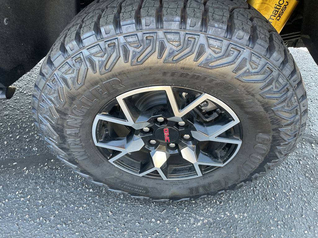 Used 2026 GMC Canyon AT4X AWD/4WD image 6