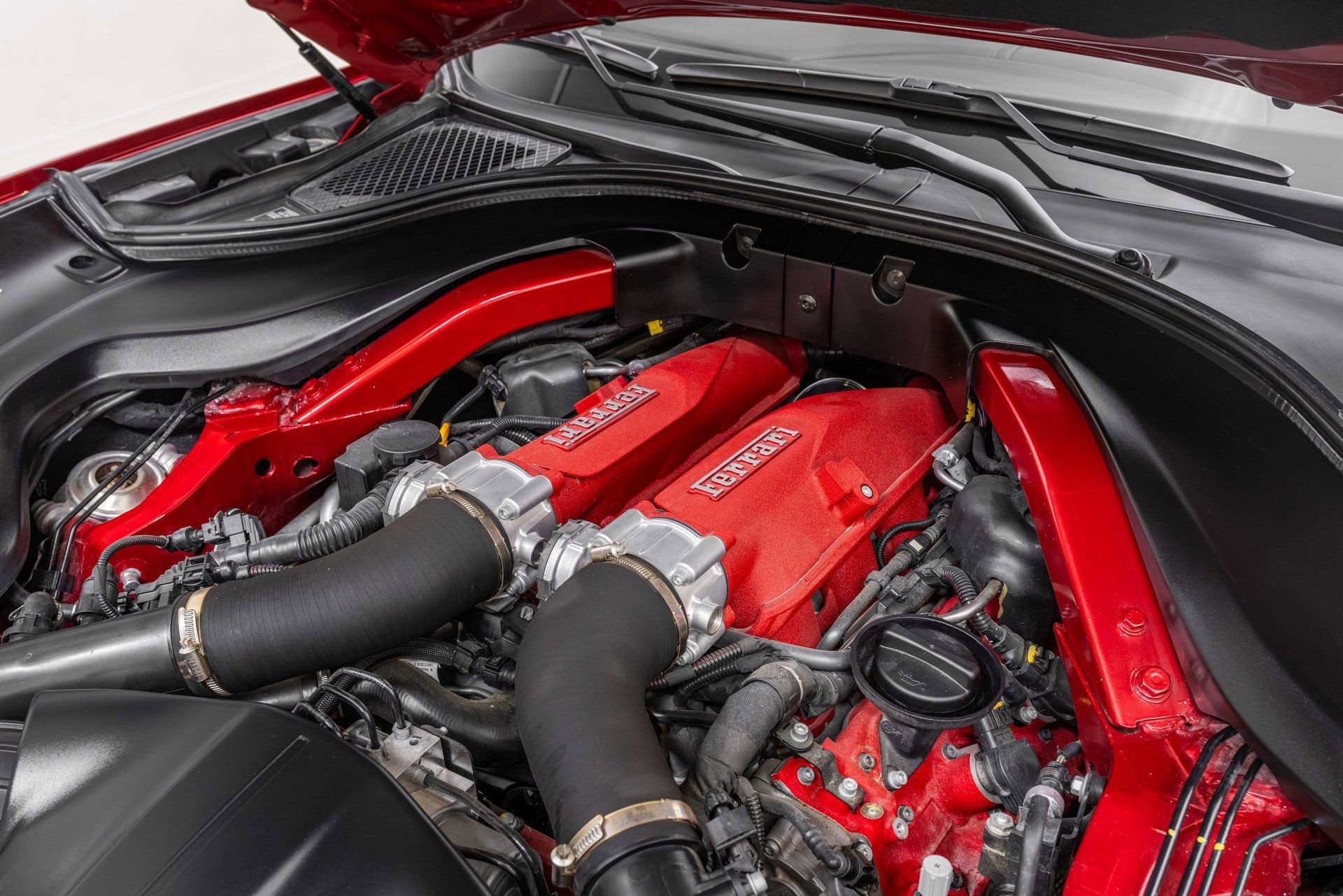 Certified 2020 Ferrari Portofino RWD image 23
