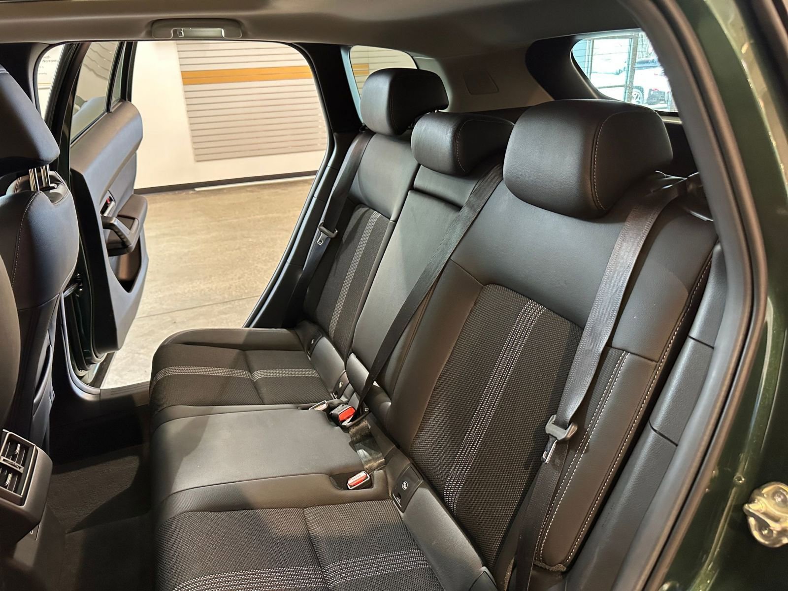 Used 2025 MAZDA CX-50 AWD 2.5 S w/ Premium Package image 41