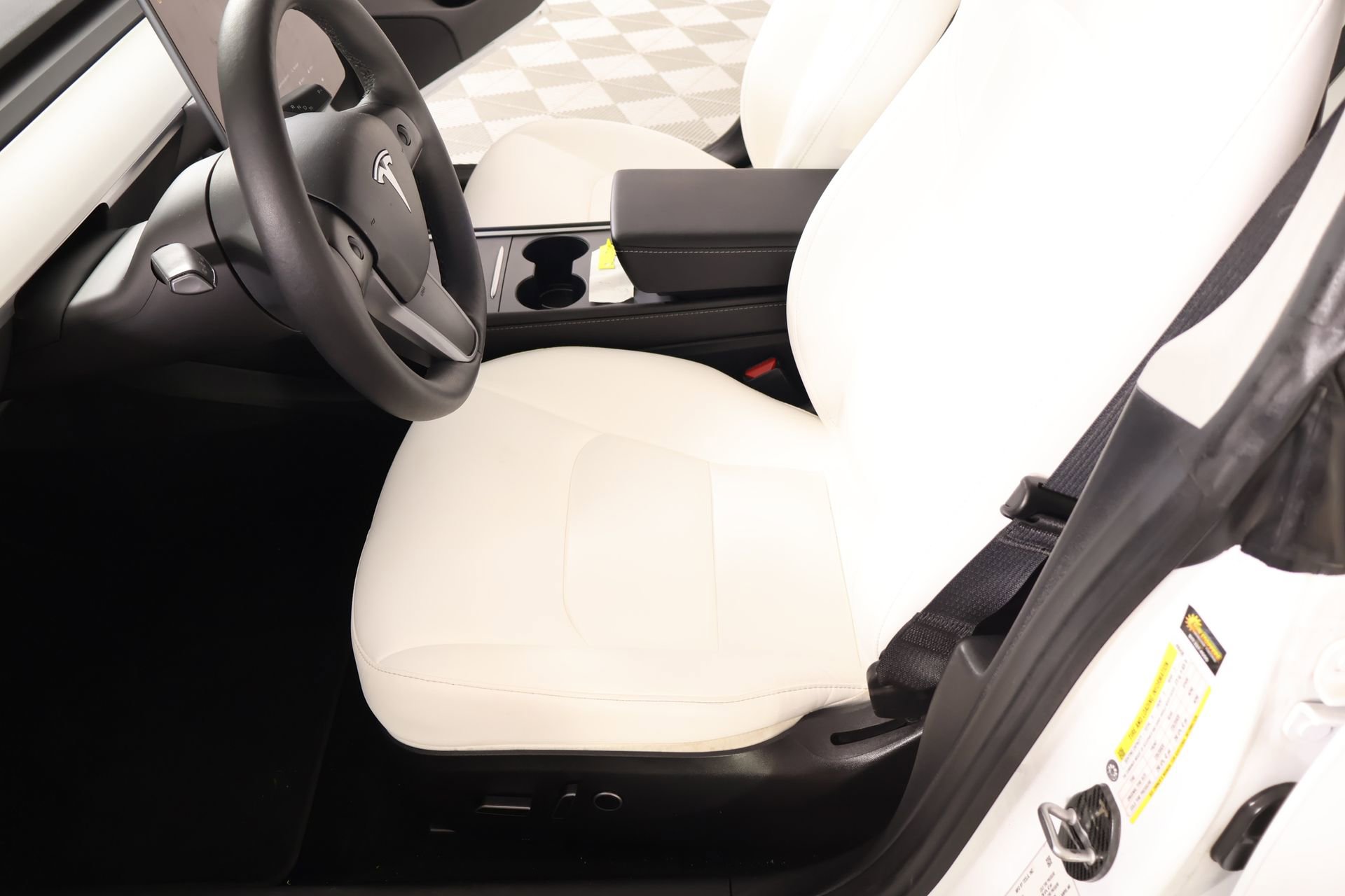 Used 2023 Tesla Model 3 Performance image 11