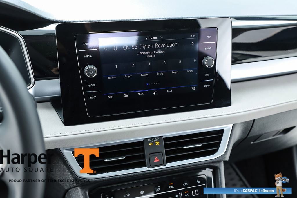 Used 2025 Volkswagen Taos SE w/ Panoramic Sunroof Package AWD/4WD image 63
