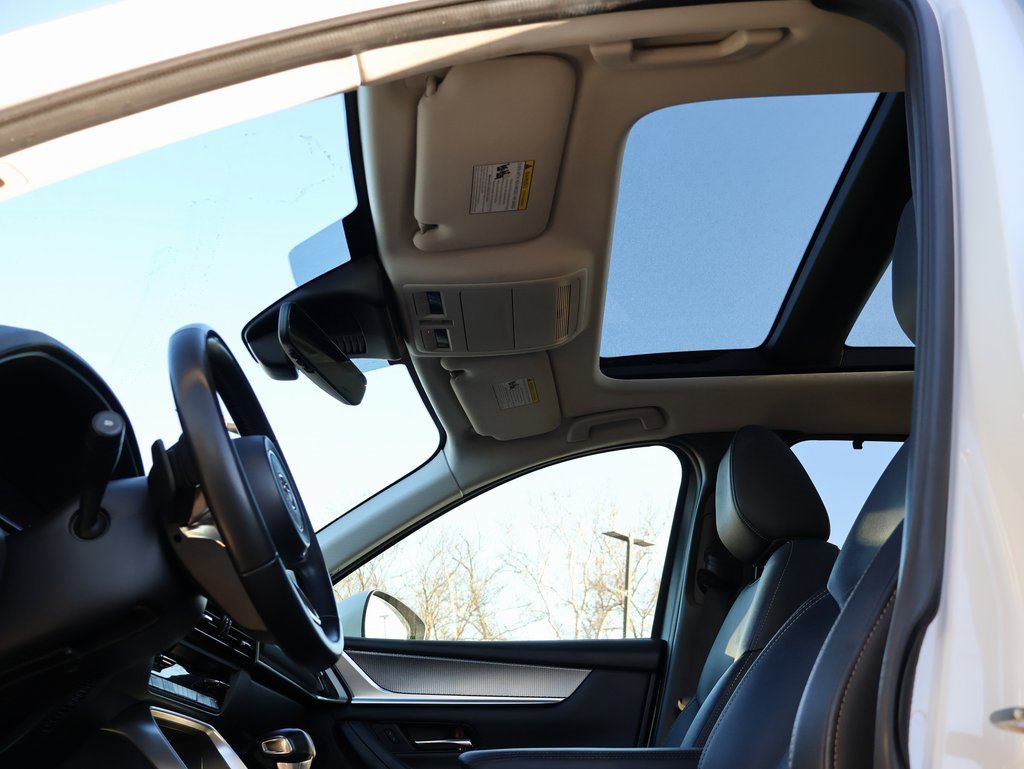 Used 2024 MAZDA CX-90 3.3 Turbo w/ Premium Package image 35