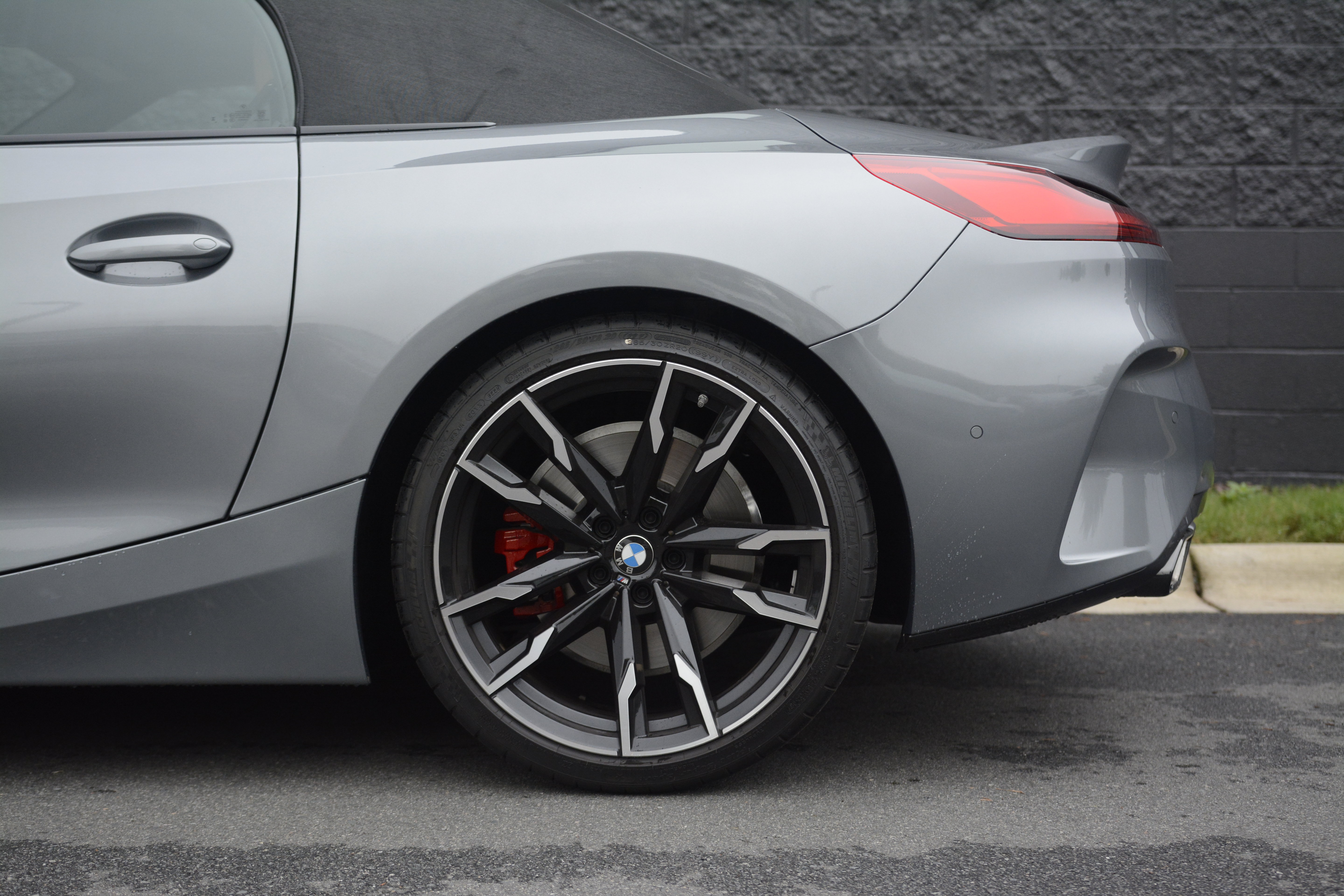 Used 2026 BMW Z4 M40i RWD image 37