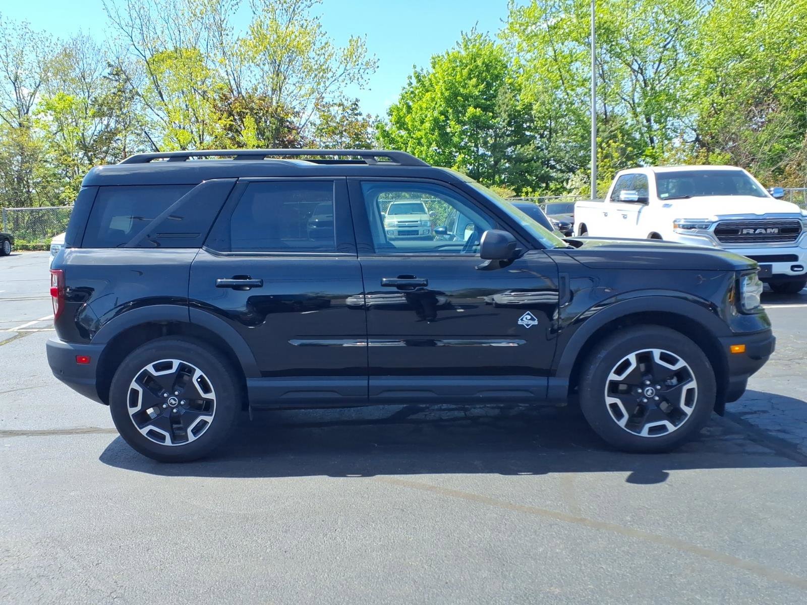 Used 2023 Ford Bronco Sport Outer Banks w/ Tech Package AWD/4WD image 9