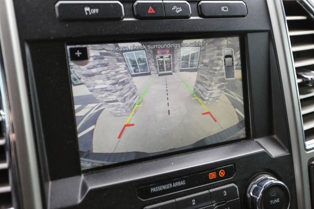 Used 2017 Ford F250 Lariat w/ Lariat Value Package AWD/4WD image 9