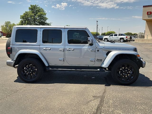 Used 2021 Jeep Wrangler Unlimited Sahara AWD/4WD image 5
