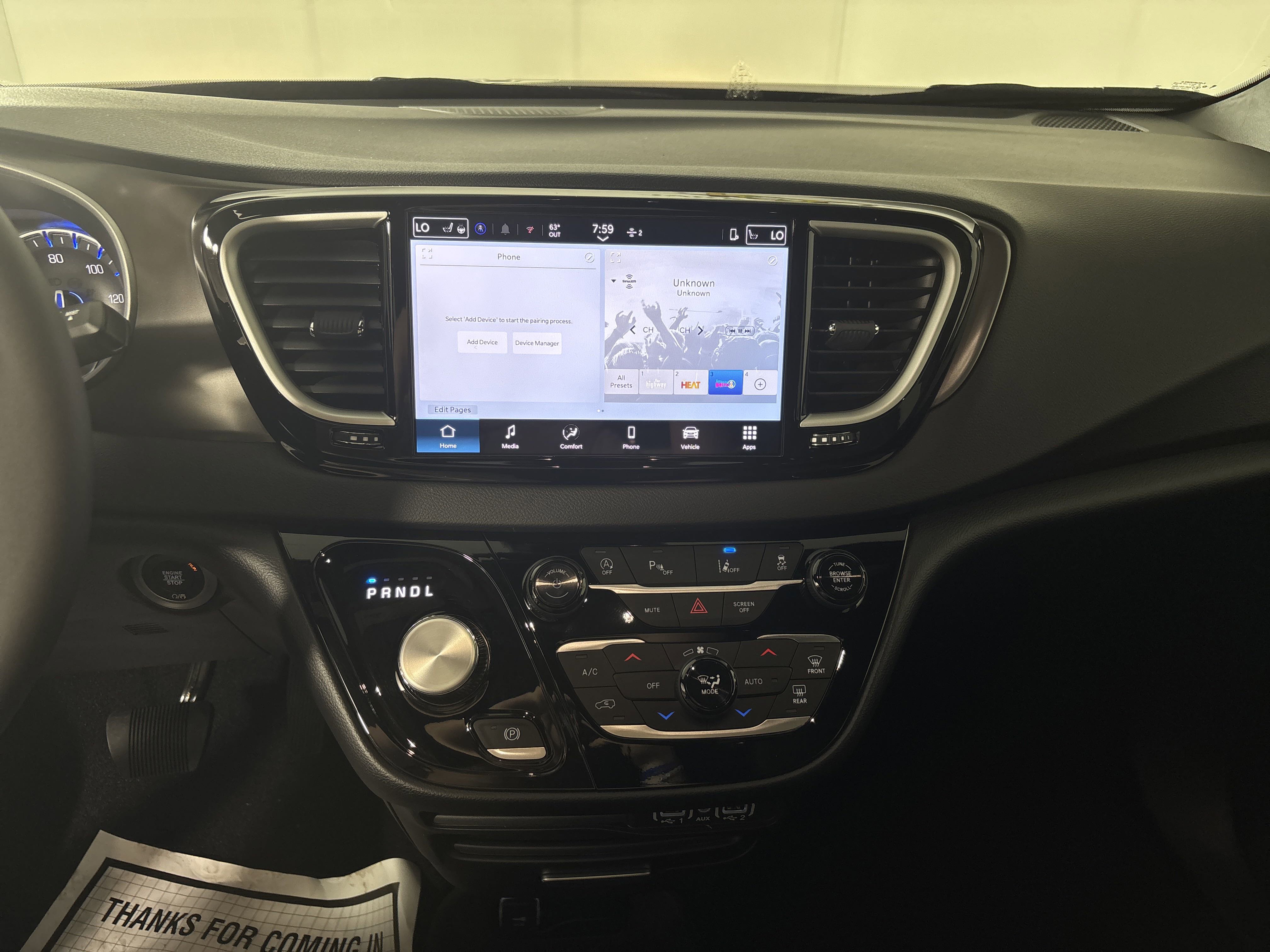 New 2025 Chrysler Voyager LX image 21