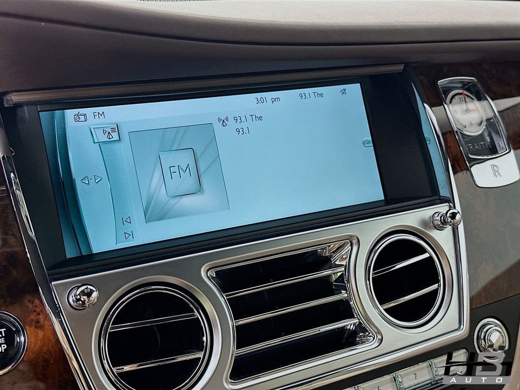 Used 2015 Rolls-Royce Wraith RWD image 12