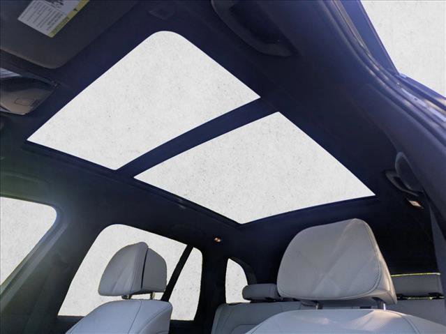 Used 2026 BMW X5 xDrive40i w/ Climate Comfort Package image 15