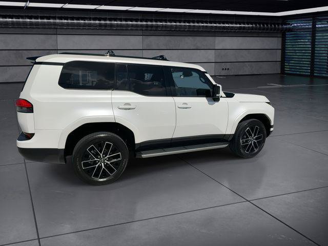 Certified 2024 Lexus GX 550 w/ Accessory Package (Z1) AWD/4WD image 8
