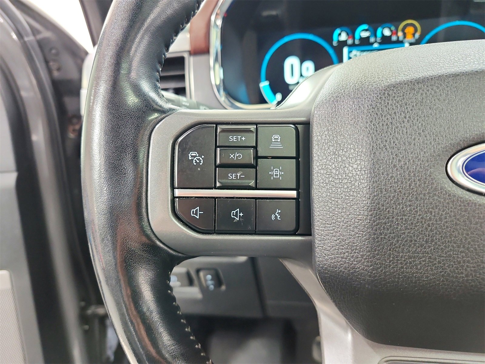 Used 2021 Ford F150 Lariat w/ Equipment Group 502A High image 25