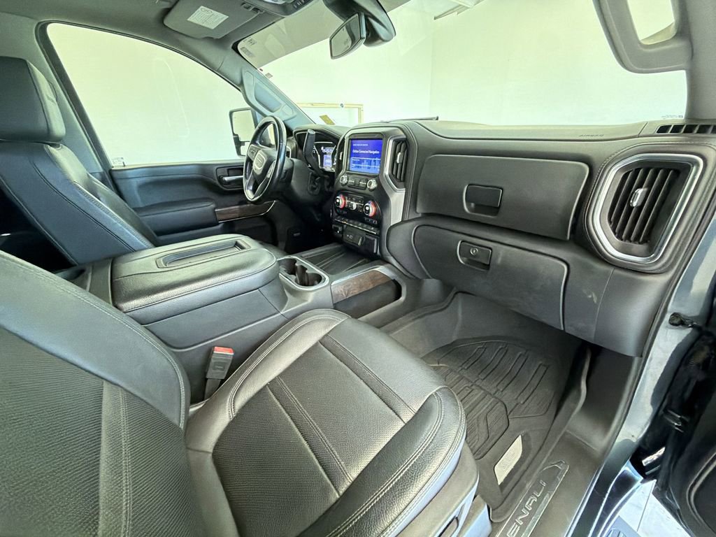 Used 2020 GMC Sierra 3500 Denali AWD/4WD image 30