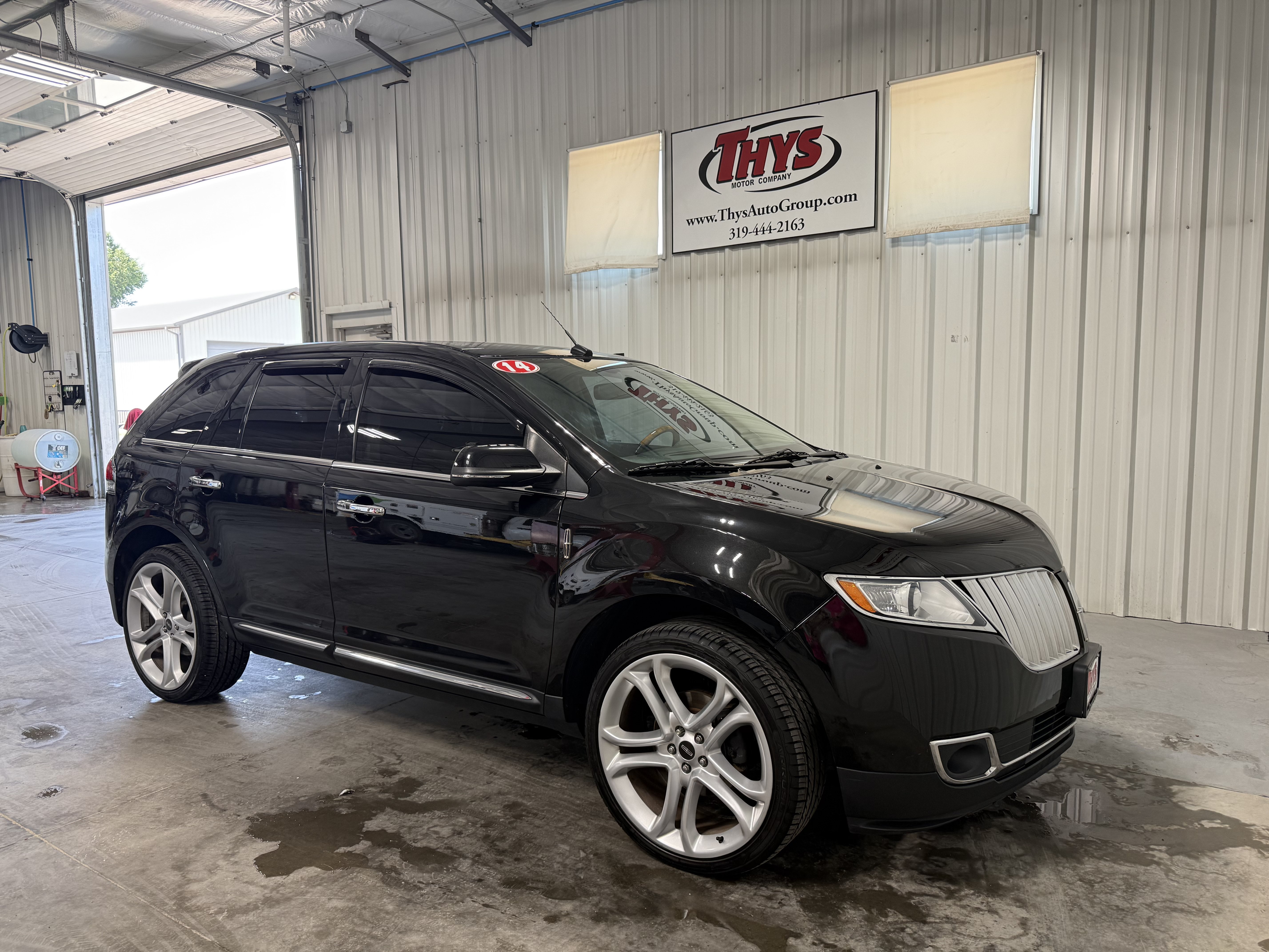 Used 2014 Lincoln MKX AWD w/ Equipment Group 102A image 1