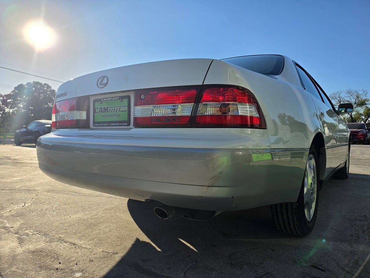 Used 2000 Lexus ES 330 FWD image 11