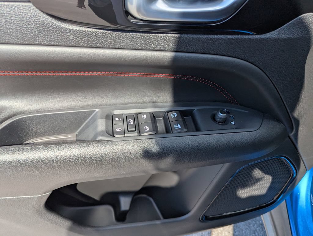 New 2026 Jeep Compass Trailhawk AWD/4WD image 18