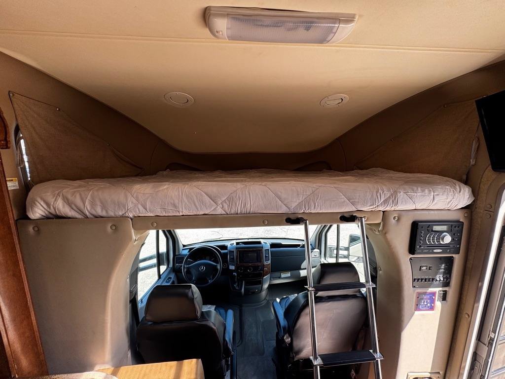 Used 2013 Mercedes-Benz Sprinter 3500 image 24