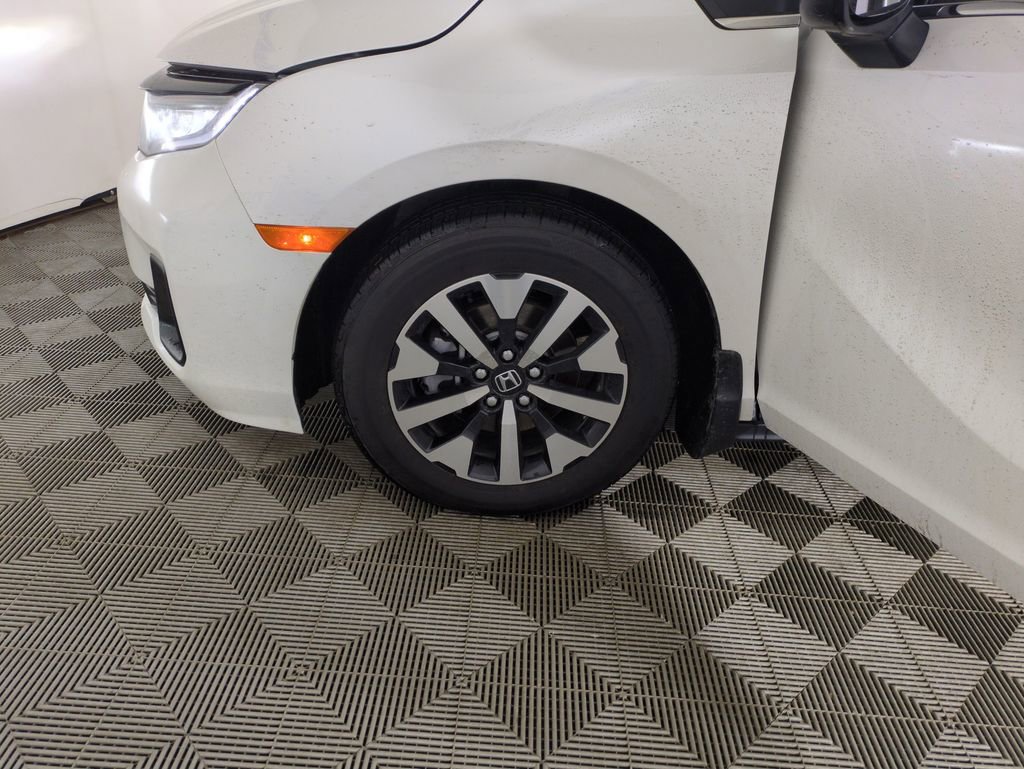 Certified 2025 Honda Odyssey EX-L image 30