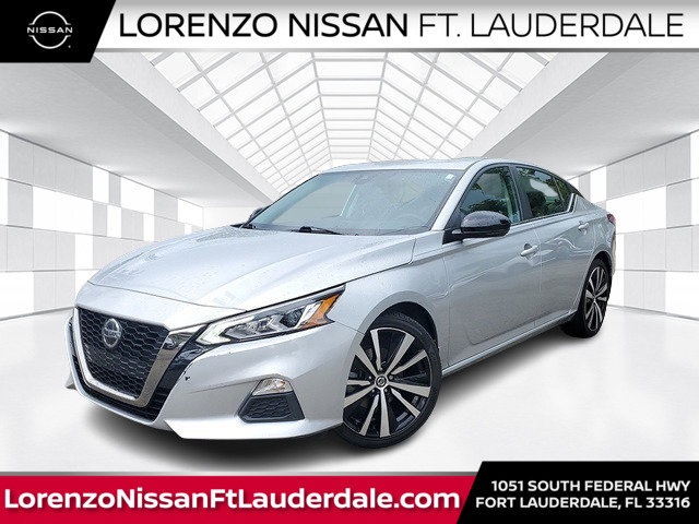 Used 2021 Nissan Altima 2.5 SR w/ SR Premium Package image 1