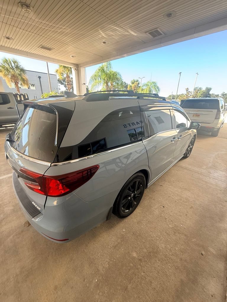 Used 2023 Honda Odyssey Sport image 5