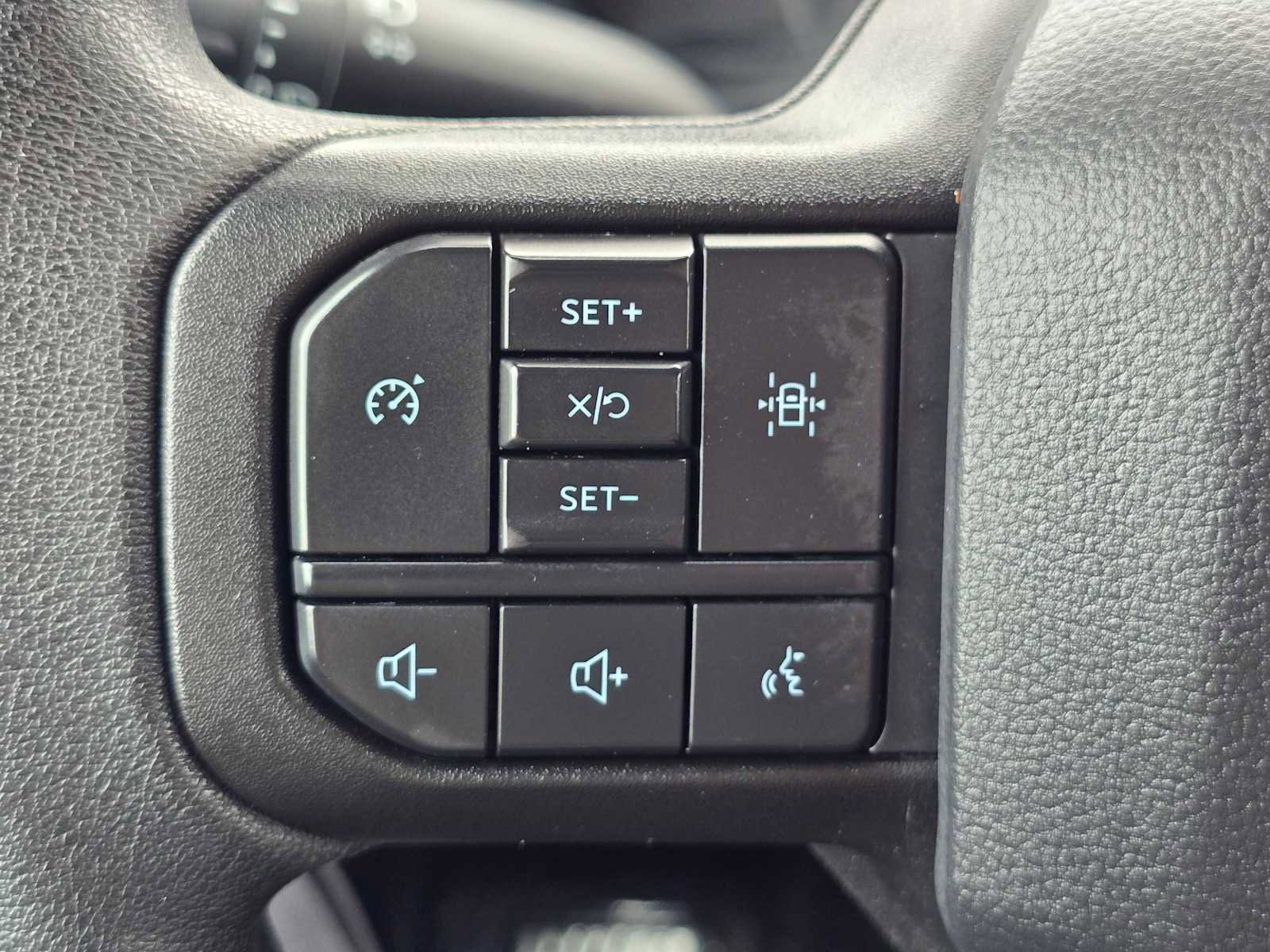 Used 2022 Ford F150 XLT w/ Trailer Tow Package image 32