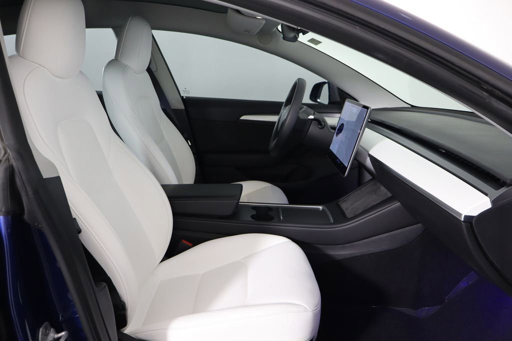 Used 2022 Tesla Model 3 Long Range image 16