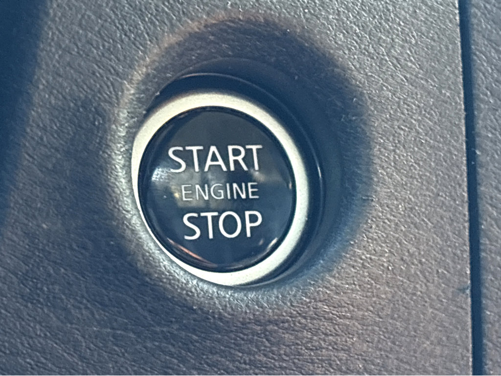 Used 2023 Nissan Frontier SV w/ SV Convenience Package image 8