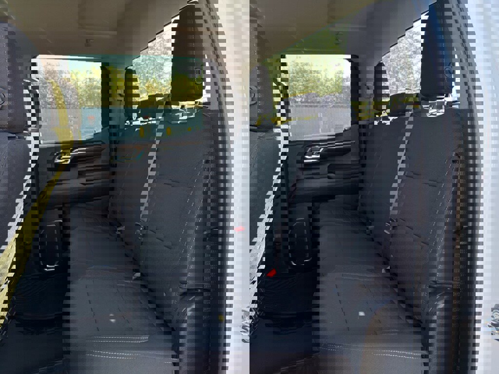 Used 2024 GMC Sierra 1500 SLE image 20