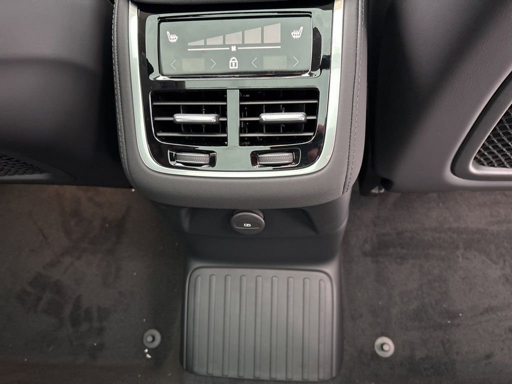New 2026 Volvo XC90 T8 Ultra w/ Protection Package Premier image 48