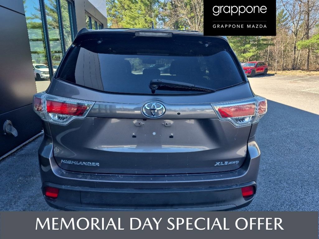 Used 2016 Toyota Highlander XLE AWD/4WD image 5