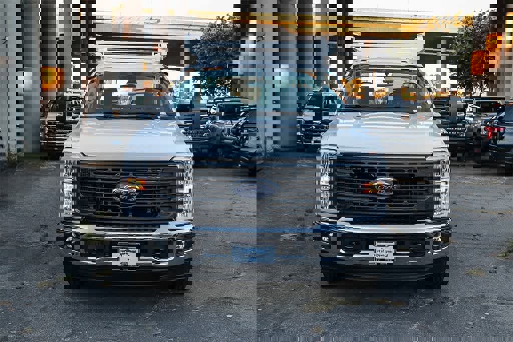 New 2026 Ford F250 XL w/ XL Chrome Package image 2