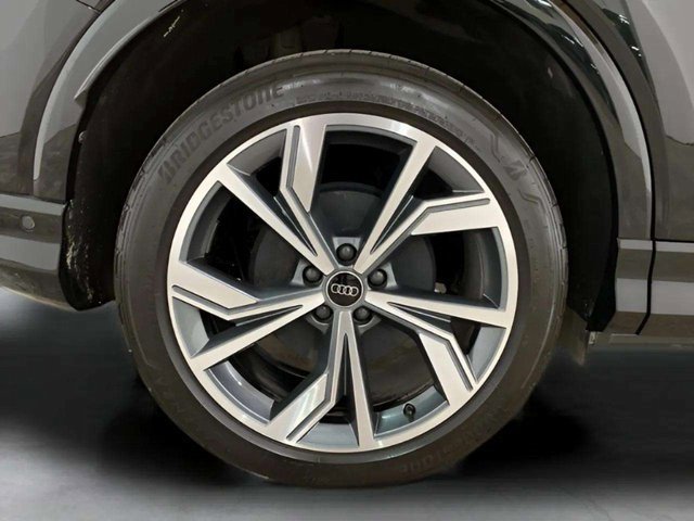 Used 2024 Audi Q4 e-tron Premium Plus w/ Premium Plus image 30