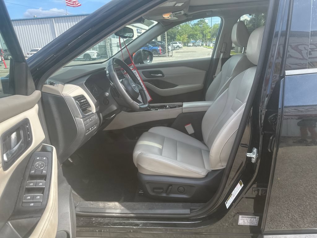 Used 2023 Nissan Rogue SL w/ SL Premium Package AWD/4WD image 10