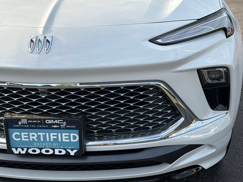 Certified 2025 Buick Encore GX Avenir w/ Avenir Technology Package AWD/4WD image 12