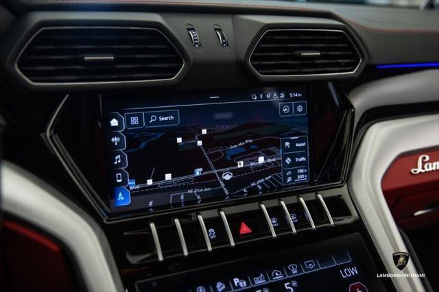 Used 2021 Lamborghini Urus AWD/4WD image 50