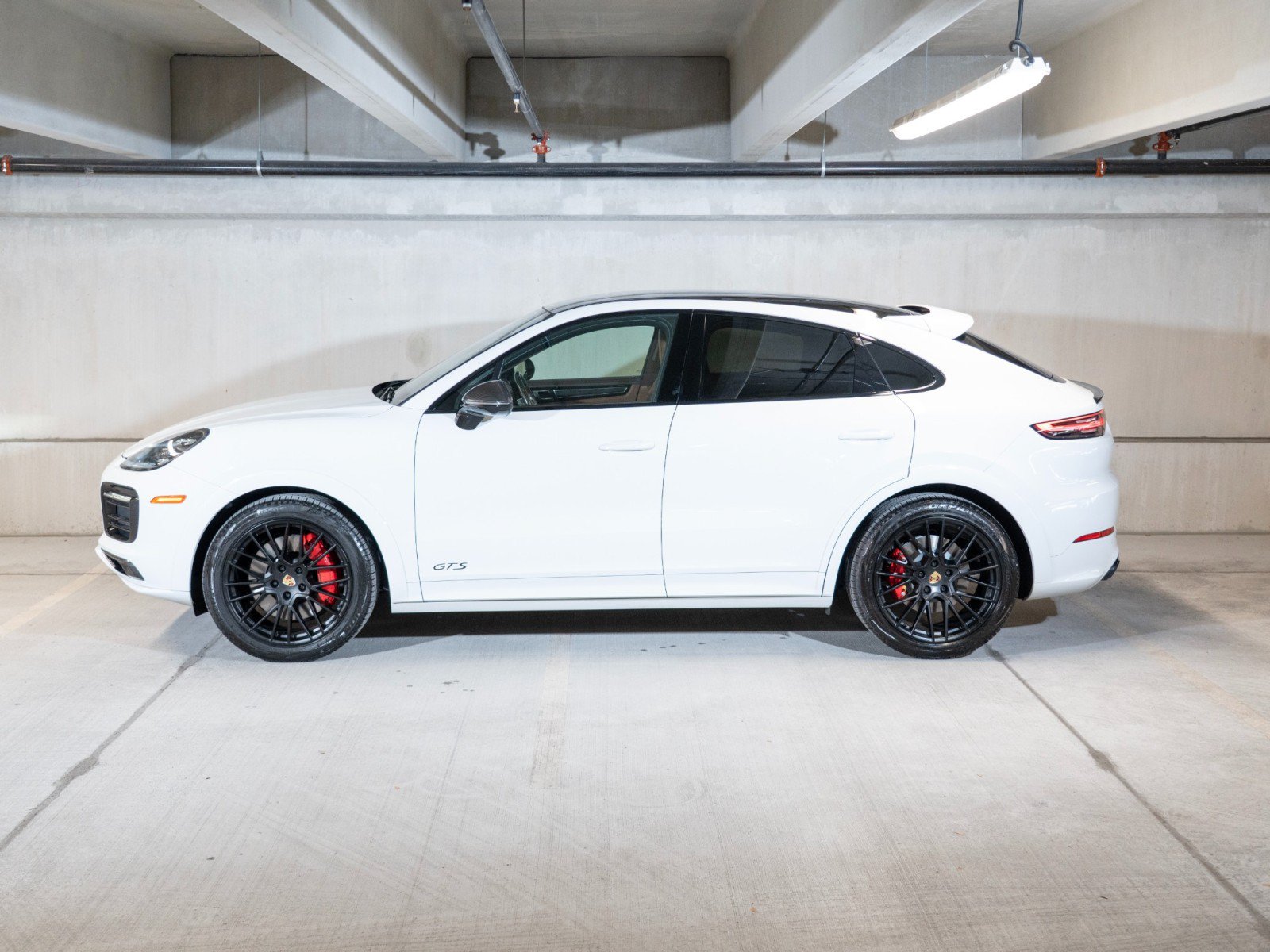 Certified 2023 Porsche Cayenne GTS AWD/4WD image 2