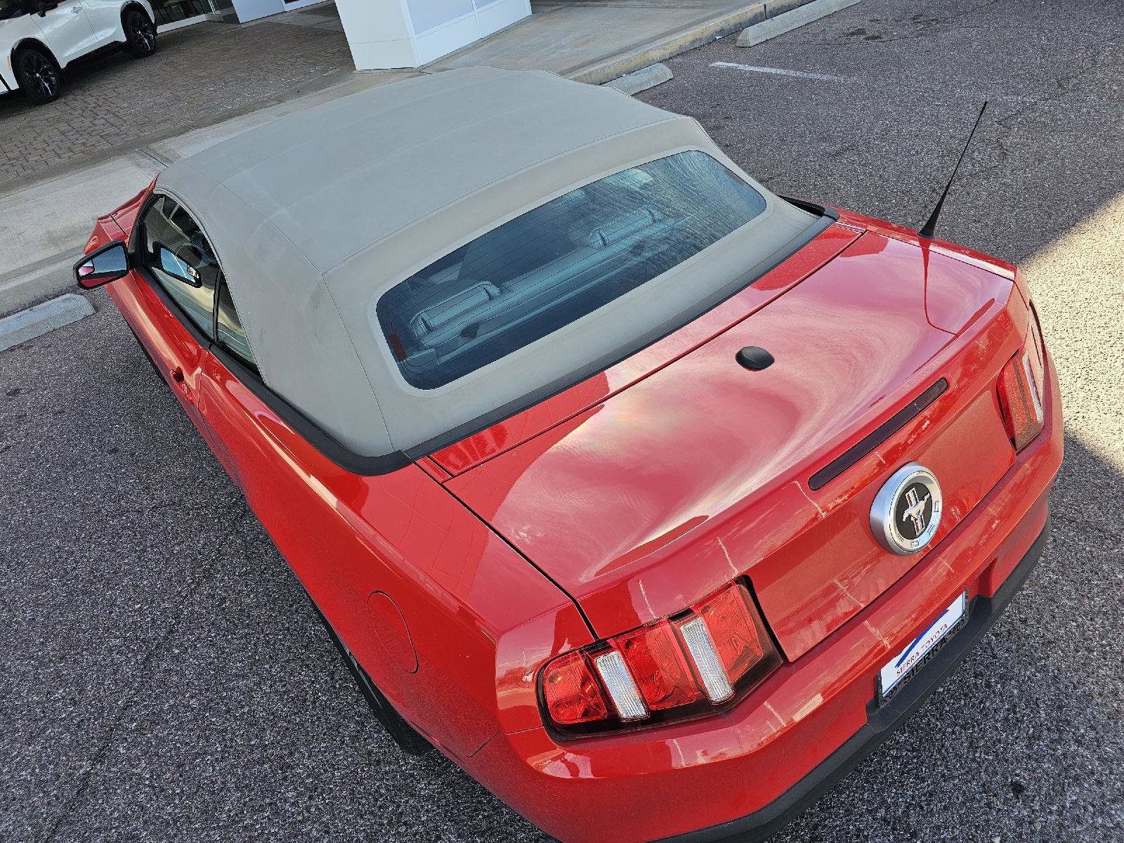 Used 2011 Ford Mustang Premium w/ Comfort Pkg image 21