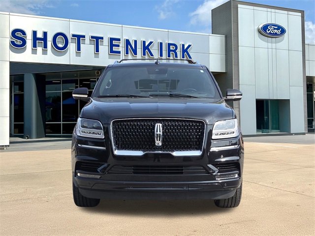 Used 2021 Lincoln Navigator Reserve image 2