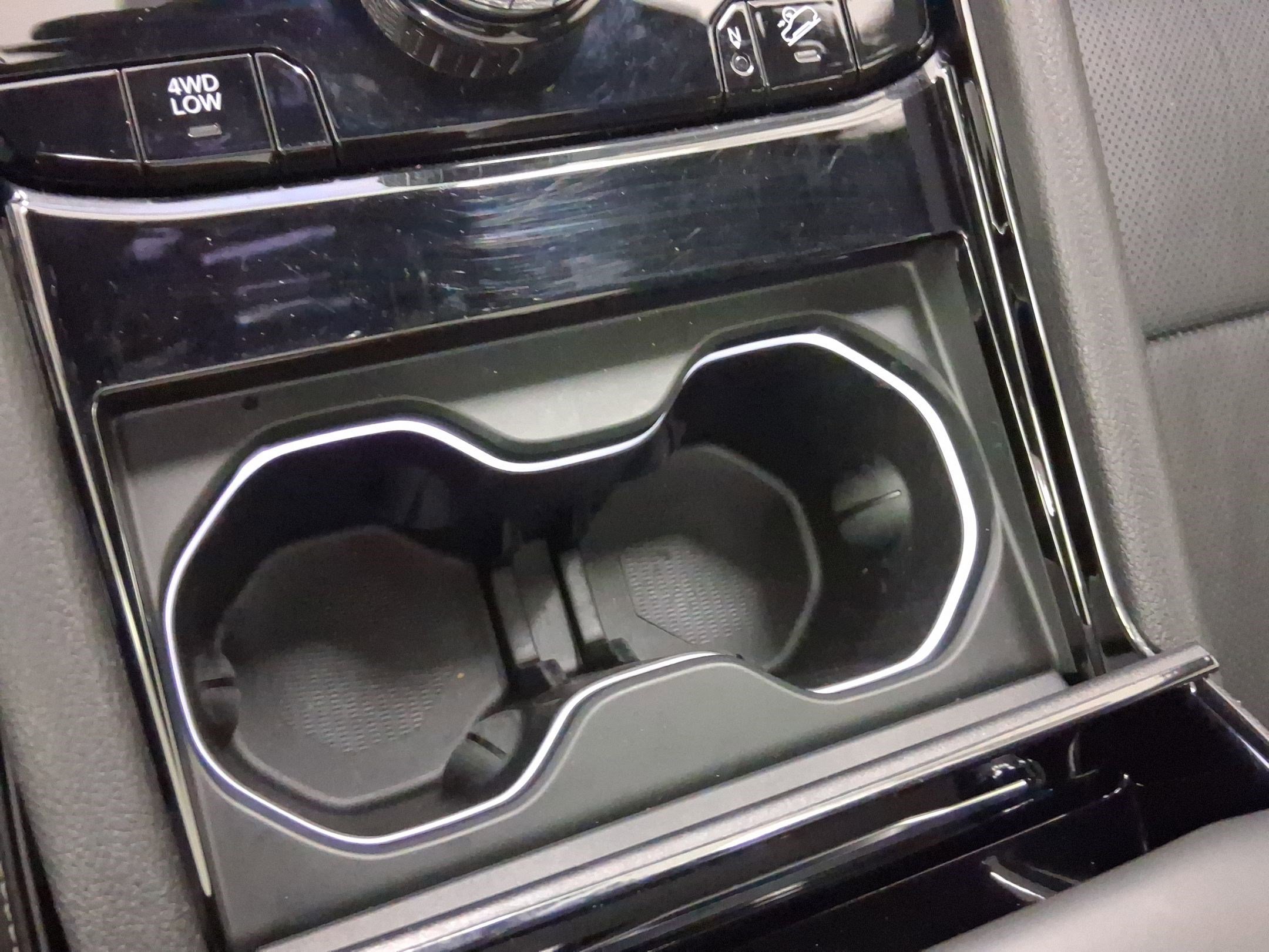 Used 2024 Jeep Grand Cherokee Overland w/ Luxury Tech Group IV image 27