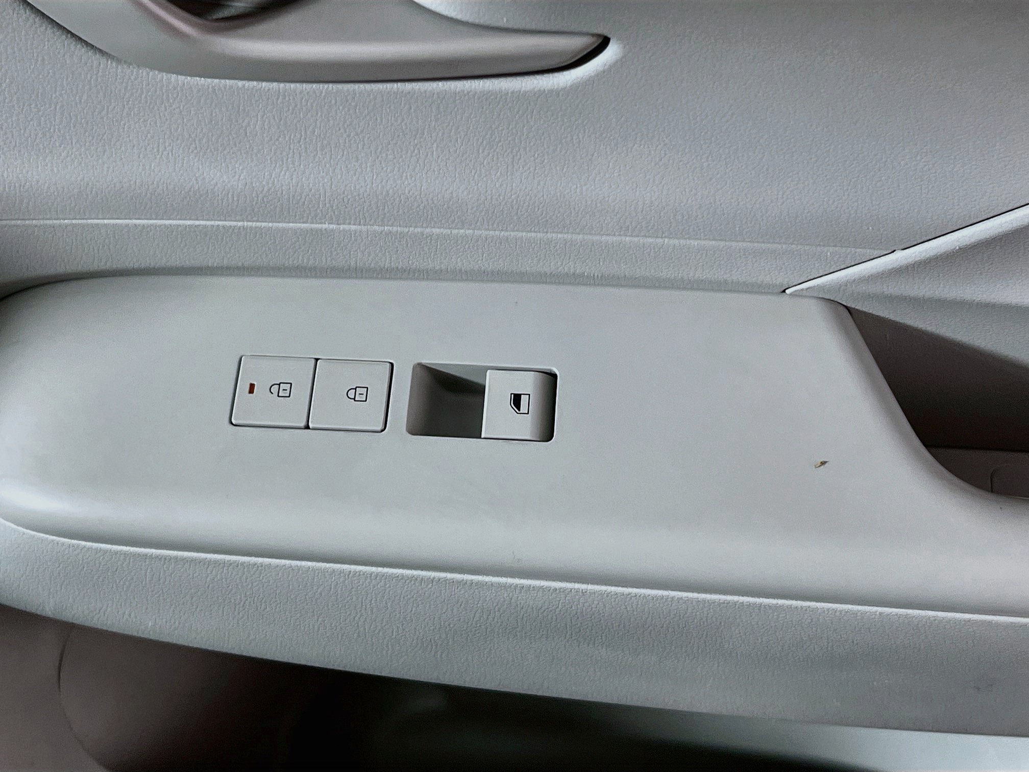 Used 2025 Hyundai Kona SEL FWD image 31