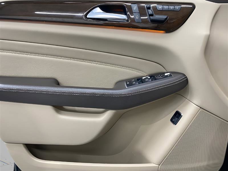 Used 2015 Mercedes-Benz ML 250 BlueTEC 4MATIC image 21