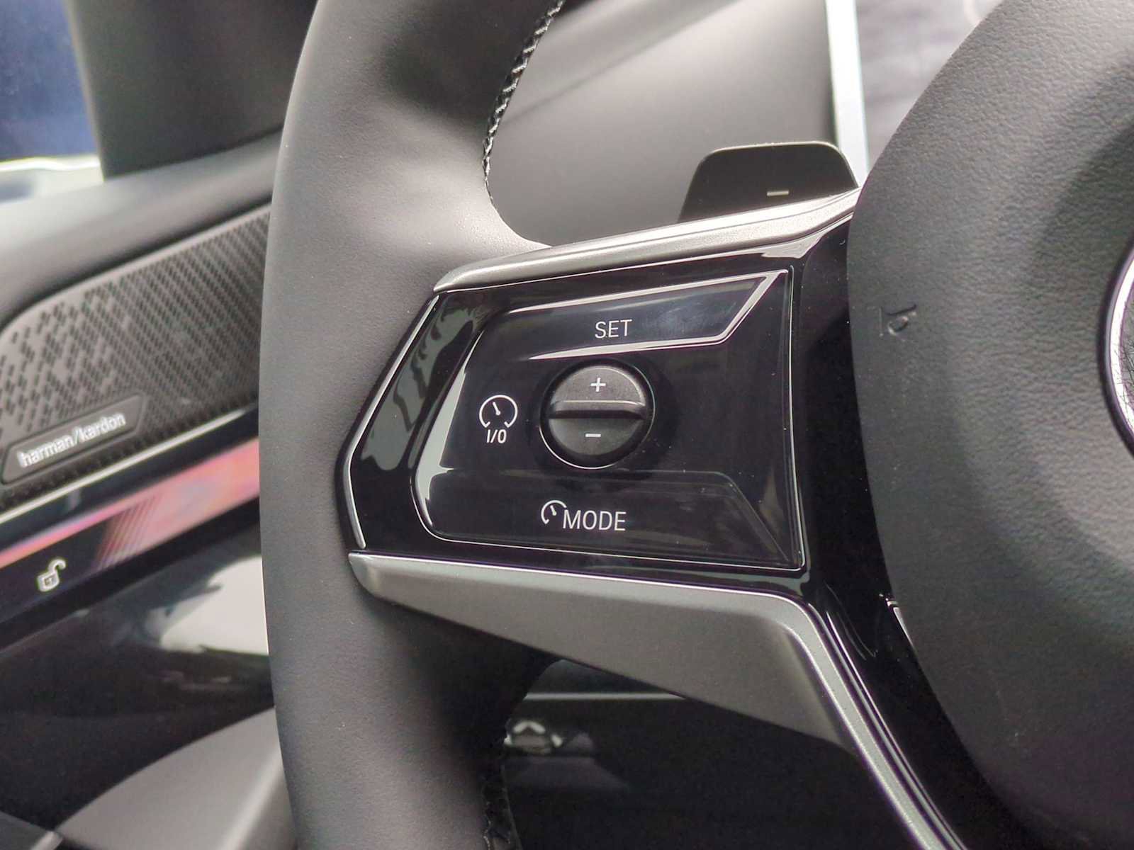 New 2026 BMW 540i xDrive image 25