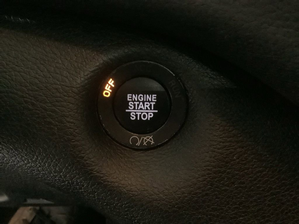 Used 2021 Jeep Cherokee Limited image 16