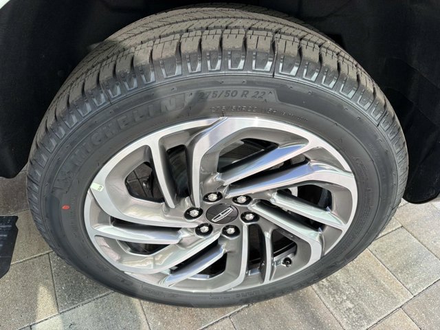 New 2026 Lincoln Navigator L Reserve AWD/4WD image 32
