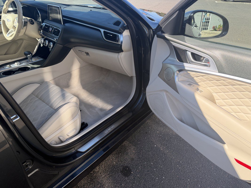 Used 2019 Genesis G70 3.3T Design AWD/4WD image 21