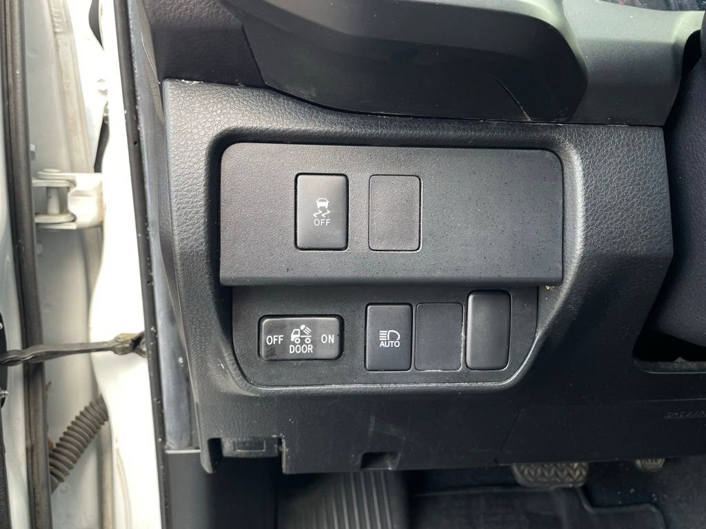Used 2022 Toyota Tacoma SR w/ SR Convenience Package image 13