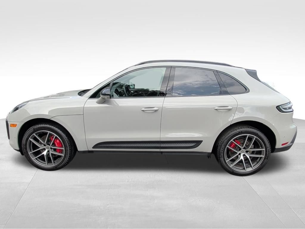 Used 2023 Porsche Macan S AWD/4WD image 2
